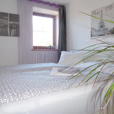 Wallensteiner Apartment *